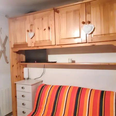 Avec Vue Sur La Montagne A 20 M² Balcon アパート *